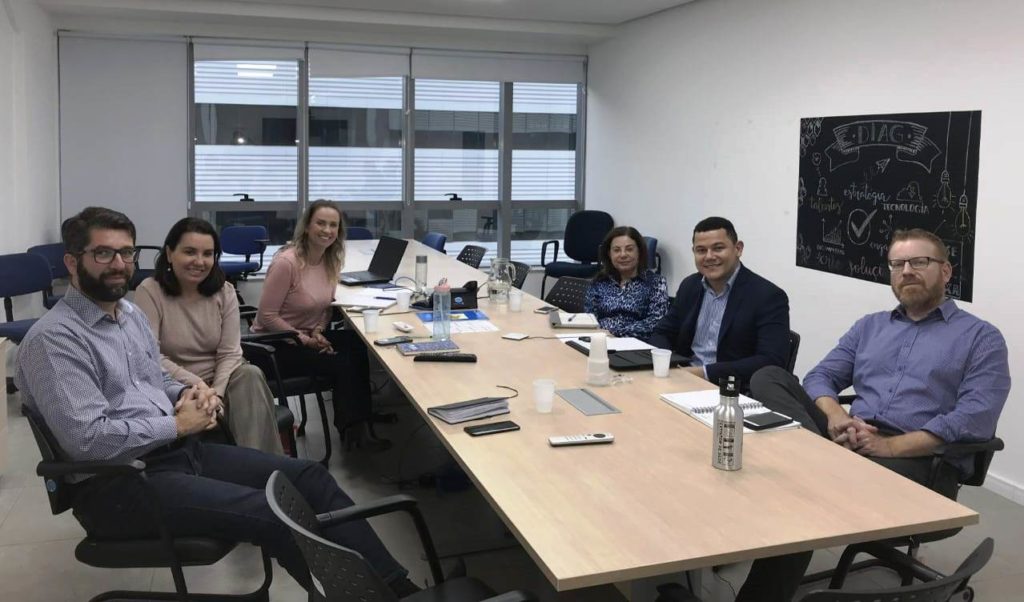 SCGE compartilha experiências com Controladoria de Santa Catarina