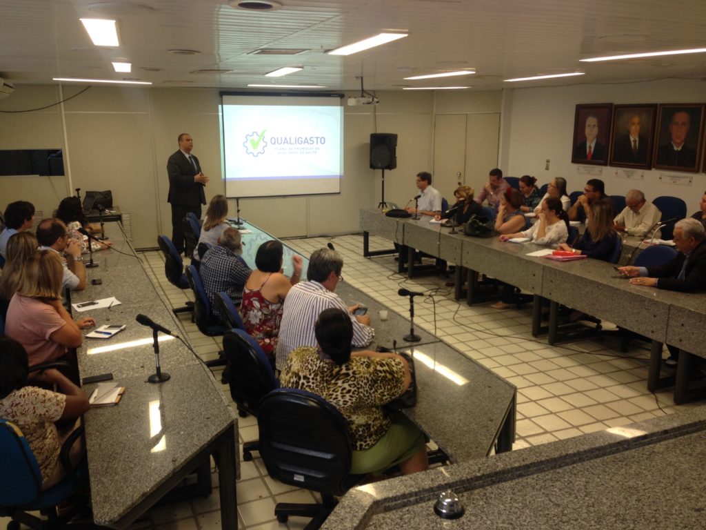 Hospitais universitários recebem plano para eficientização de gastos