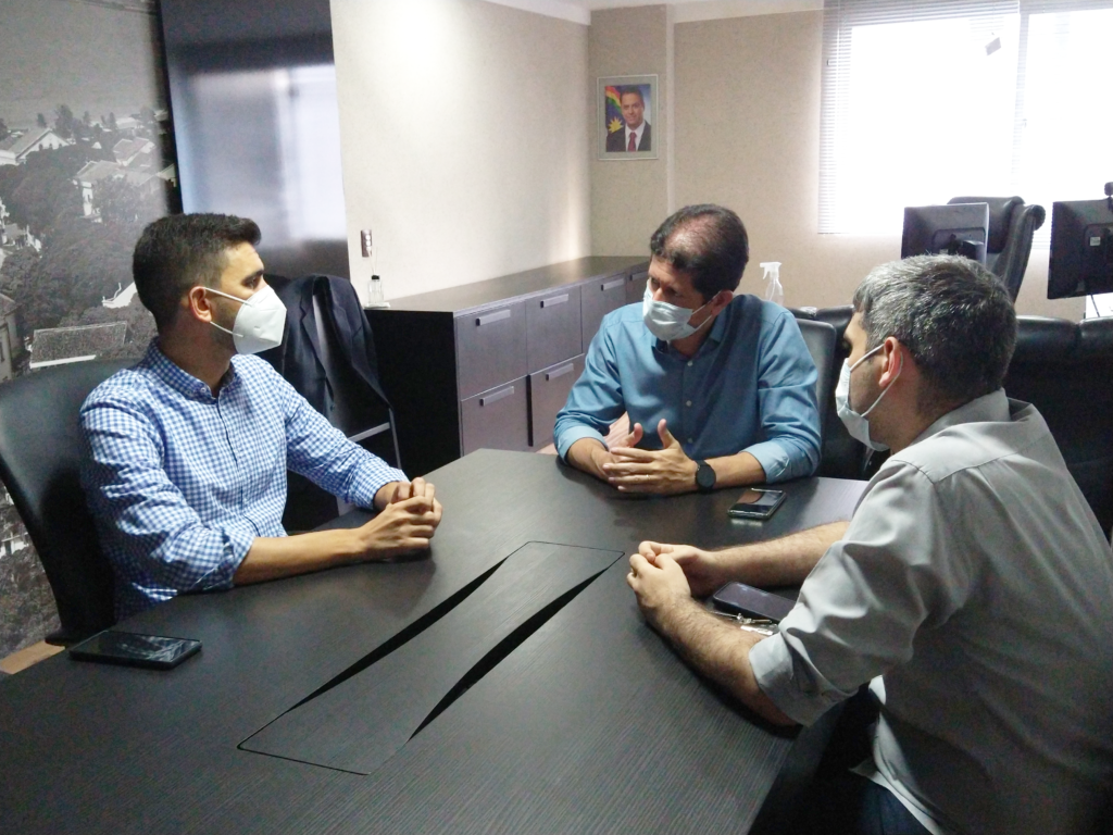 Controladoria de Garanhuns pede apoio à SCGE para liberar auxílio municipal