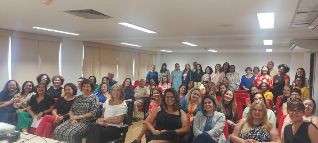 Palestra sobre Empatia e coquetel musical marcaram evento de comemoração ao Dia do Ouvidor, organizado pela OGE