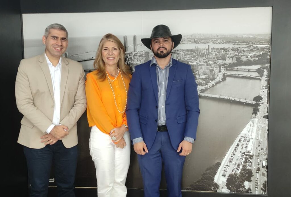 SCGE-PE recebe Controlador de Salgueiro e avança na articulação do Conselho Estadual de Controle Interno